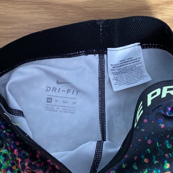 Girl Nike Dri-Fit 2 capri pants - Picture 3 of 9